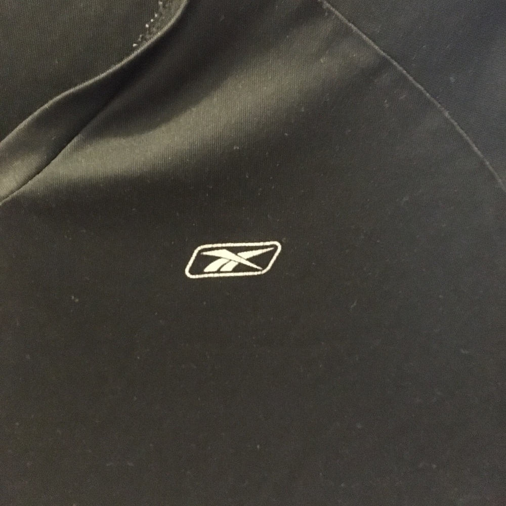 Reebok Black V Neck Tee Medium Athletic - Picture 2 of 8